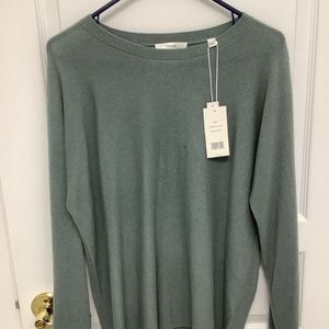 Vince women’s sweater light green